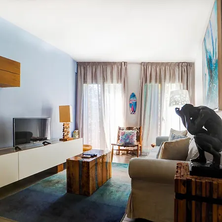 Beachstyle Penthouse By Hello Homes